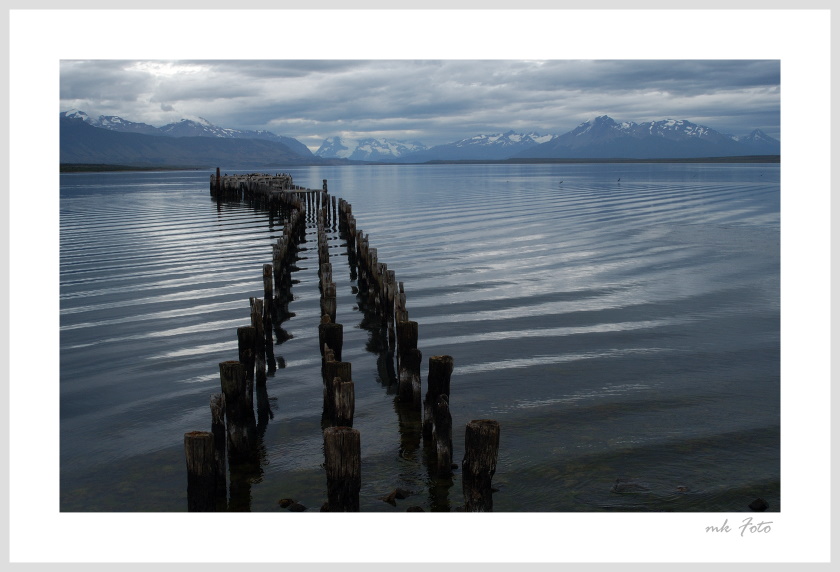 Am Ufer von Puerto Natales