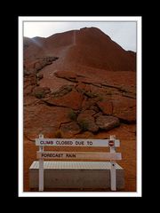 Am Uluru 04