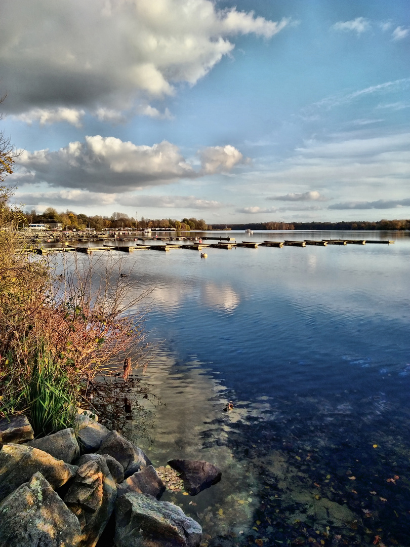 Am Unterbacher See