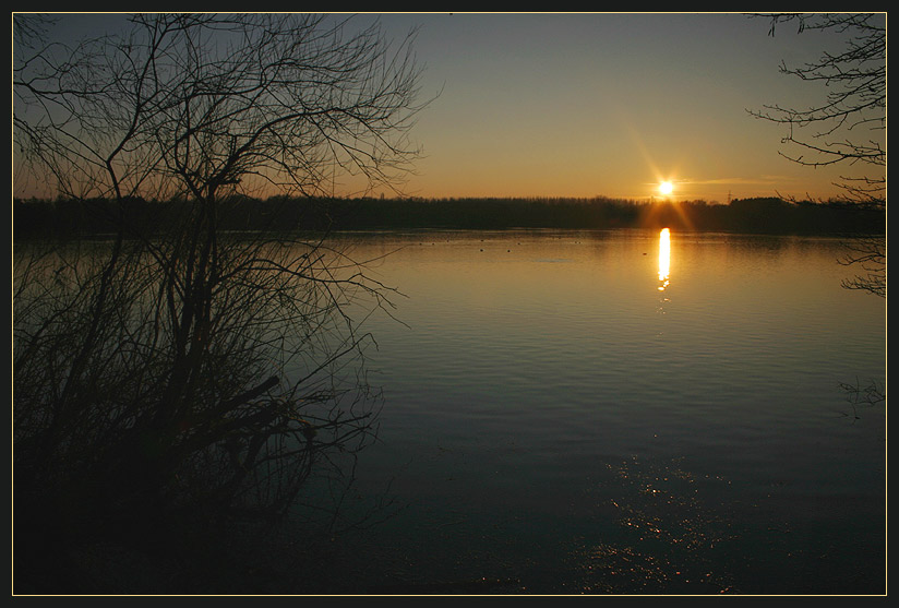 Am Unterbacher See