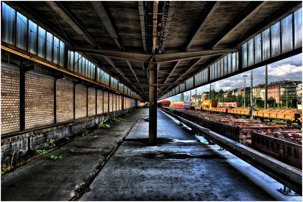 Am Verladebahnhof Mainz