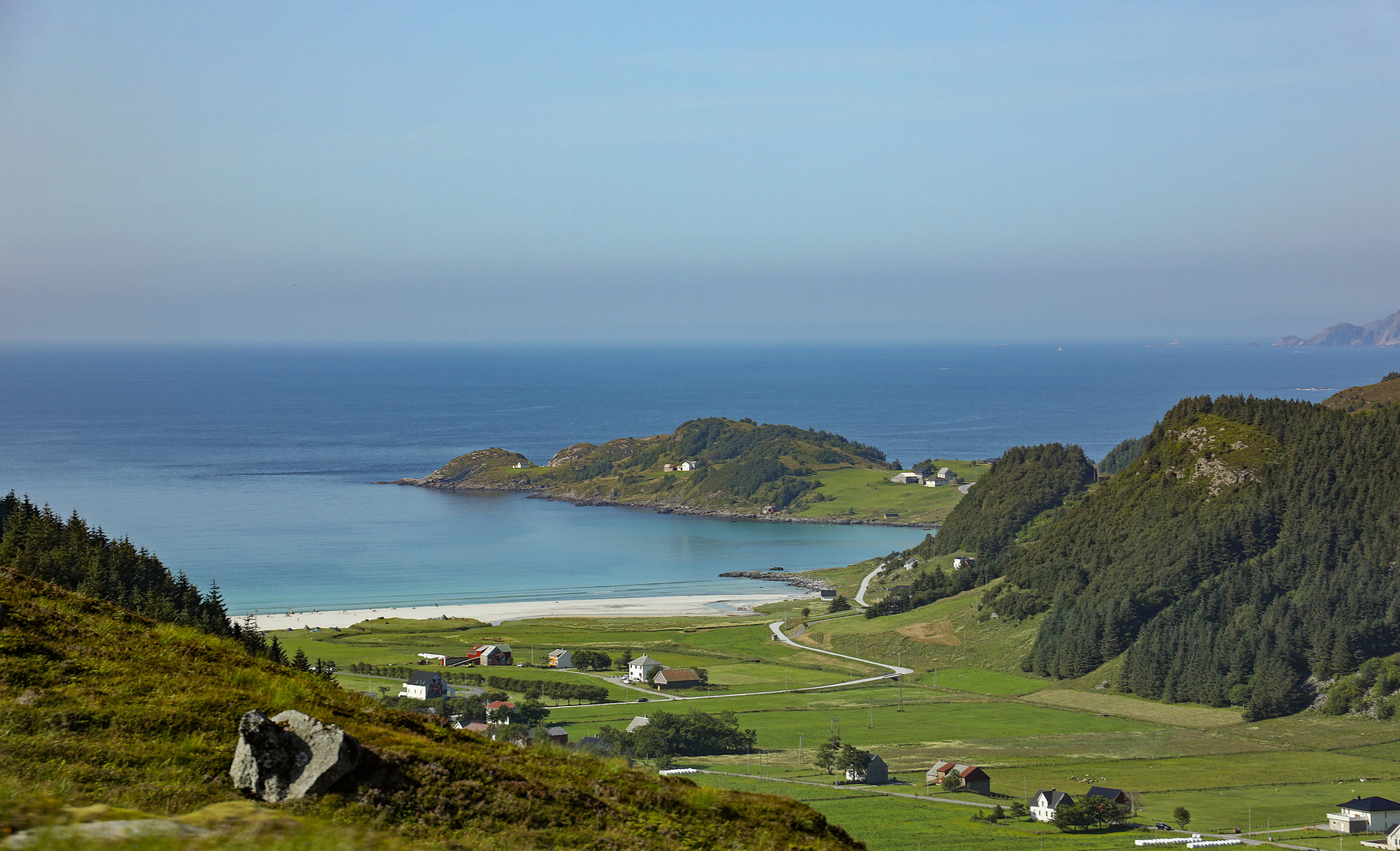 Am Vestkapp - es gibt sie auch in Norwegen, die weißen Strände :-)