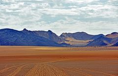 Am Vormittag auf dem Wüstenplateau bei Tafraout Hassi Fougani