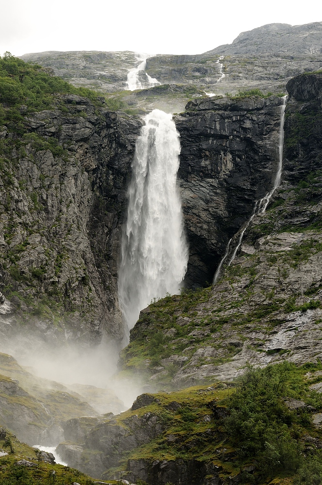 Am Vormittag besuchten wir den Kjenndal Gletscher