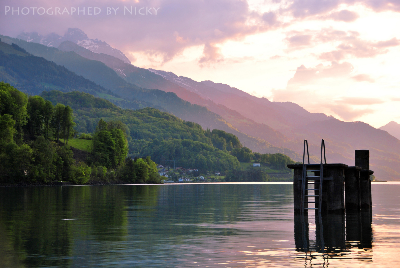 am Walensee in der Schweiz