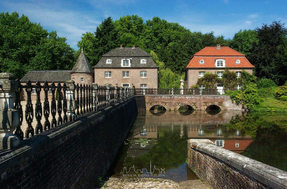 Am Wasserschloss Anholt