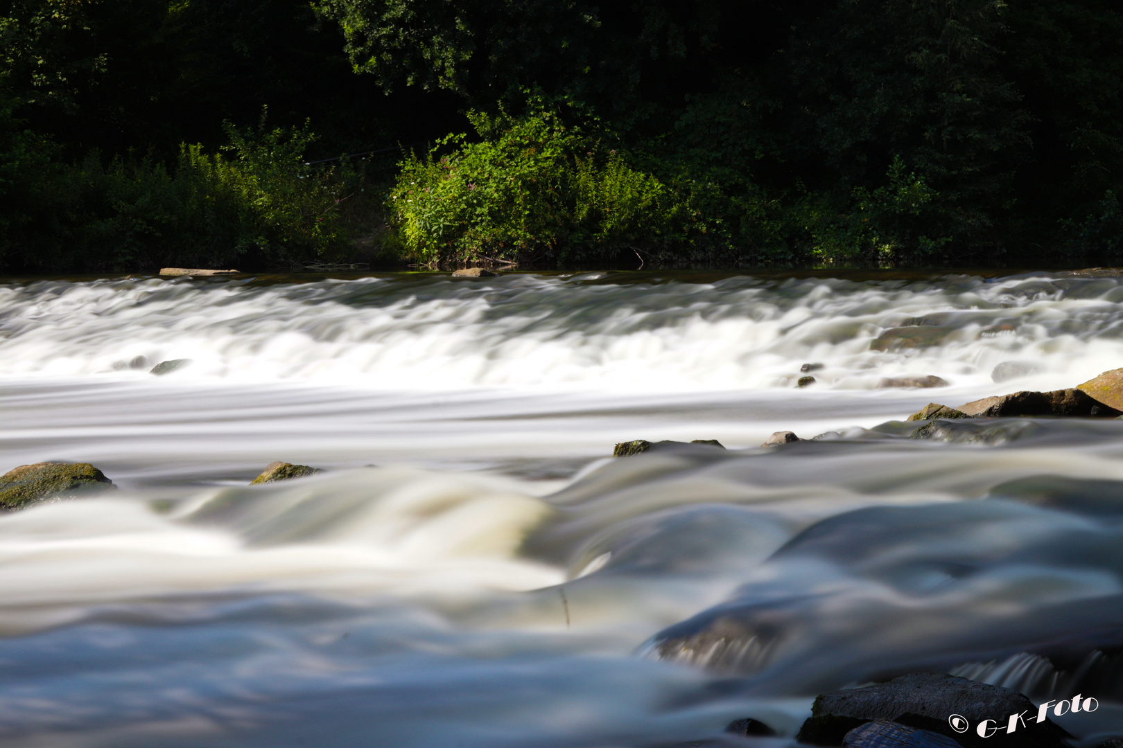 Am Wehr in der Wupper