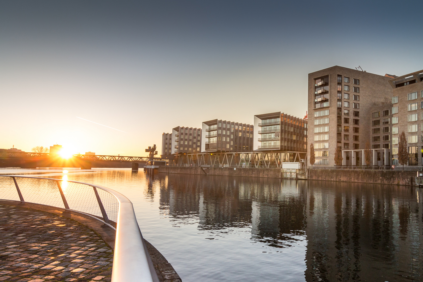 Am Westhafen in Frankfurt