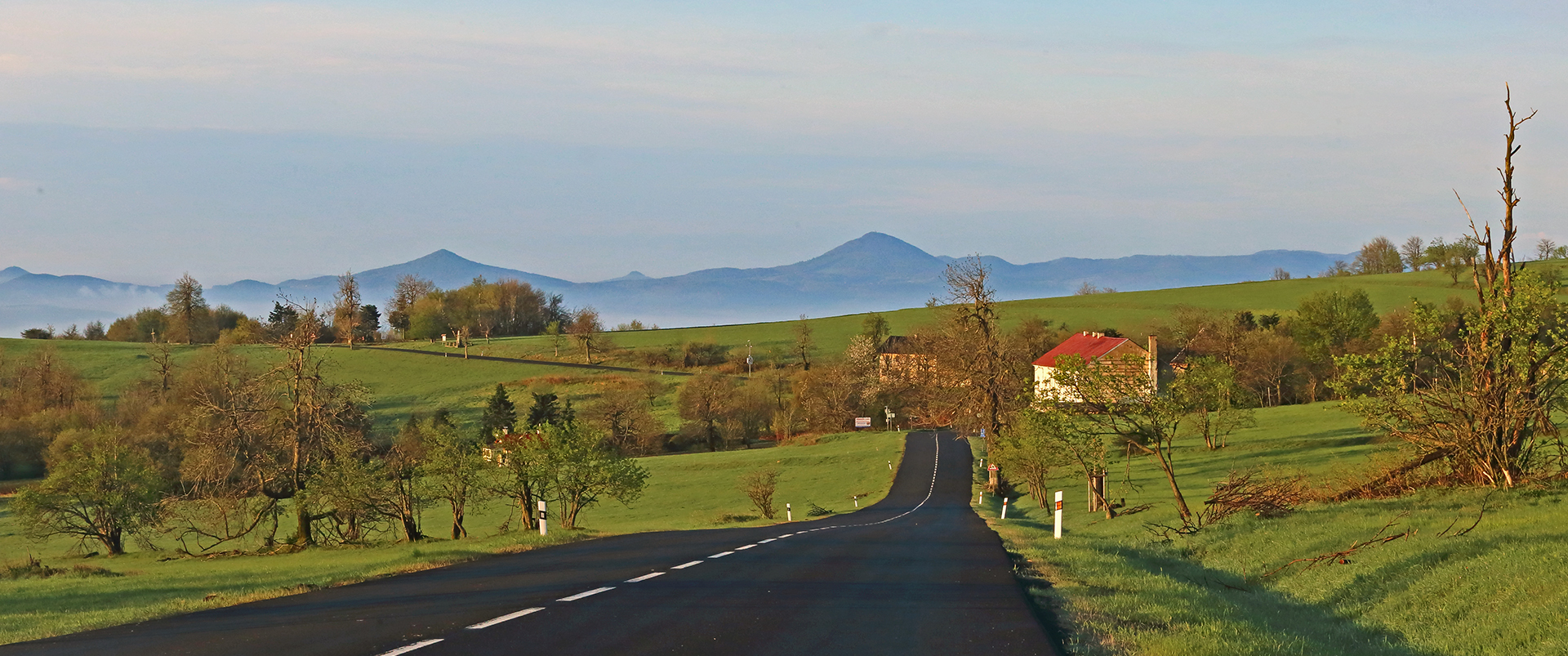 Am zweiten Tag der Grenzöffnung habe ich von der Naklerovska vysina...