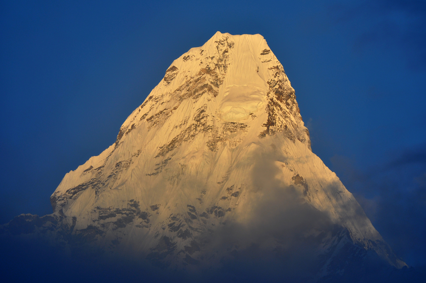 Ama Dablam bei Sonnenuntergang