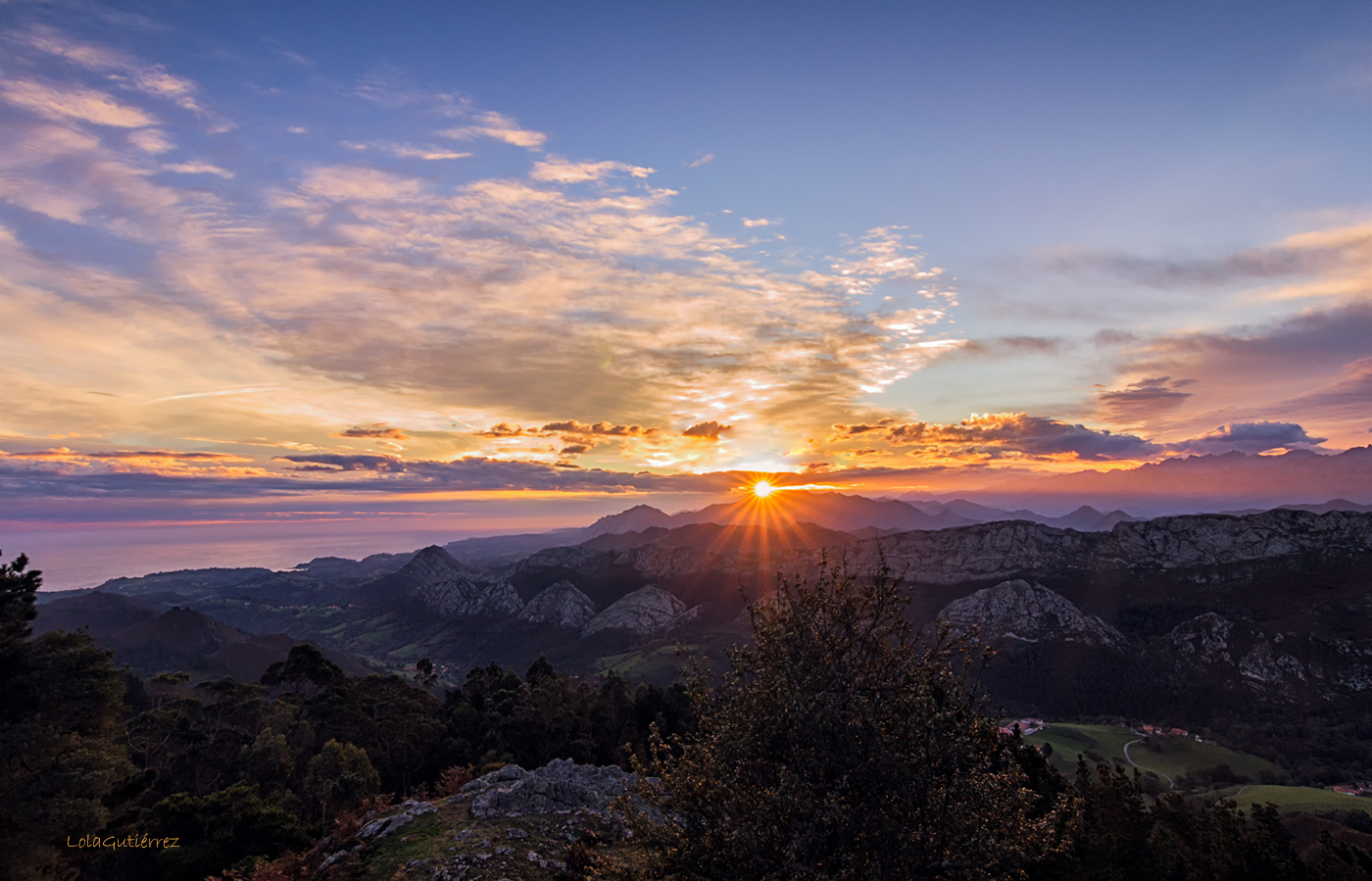 Amanece