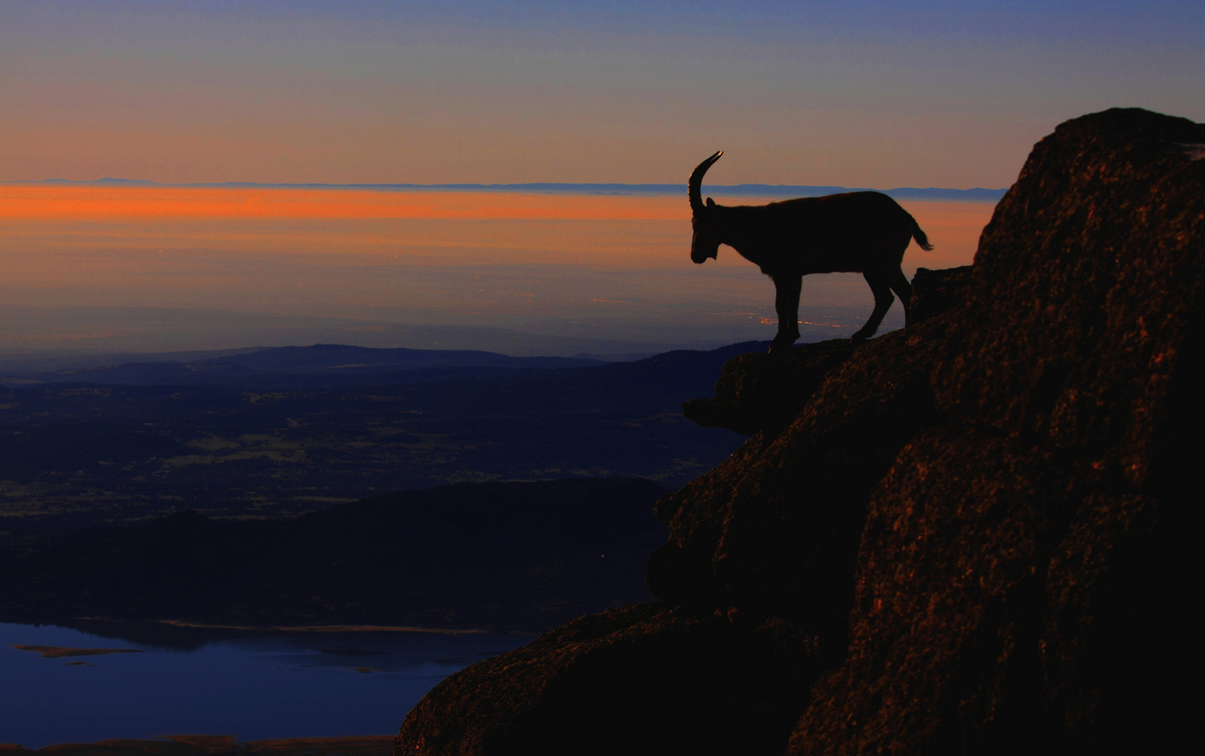 Amanece en cuerda larga.