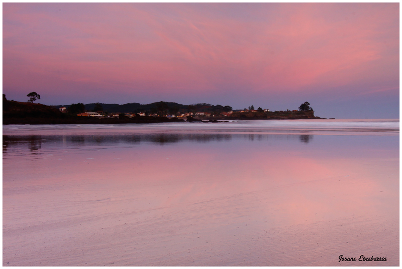 Amanece en la playa de La Espasa (Asturias)