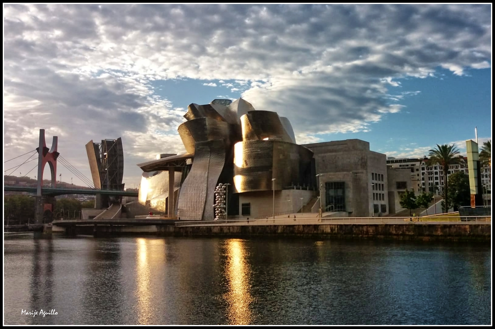 Amanece sobre el Guggenheim