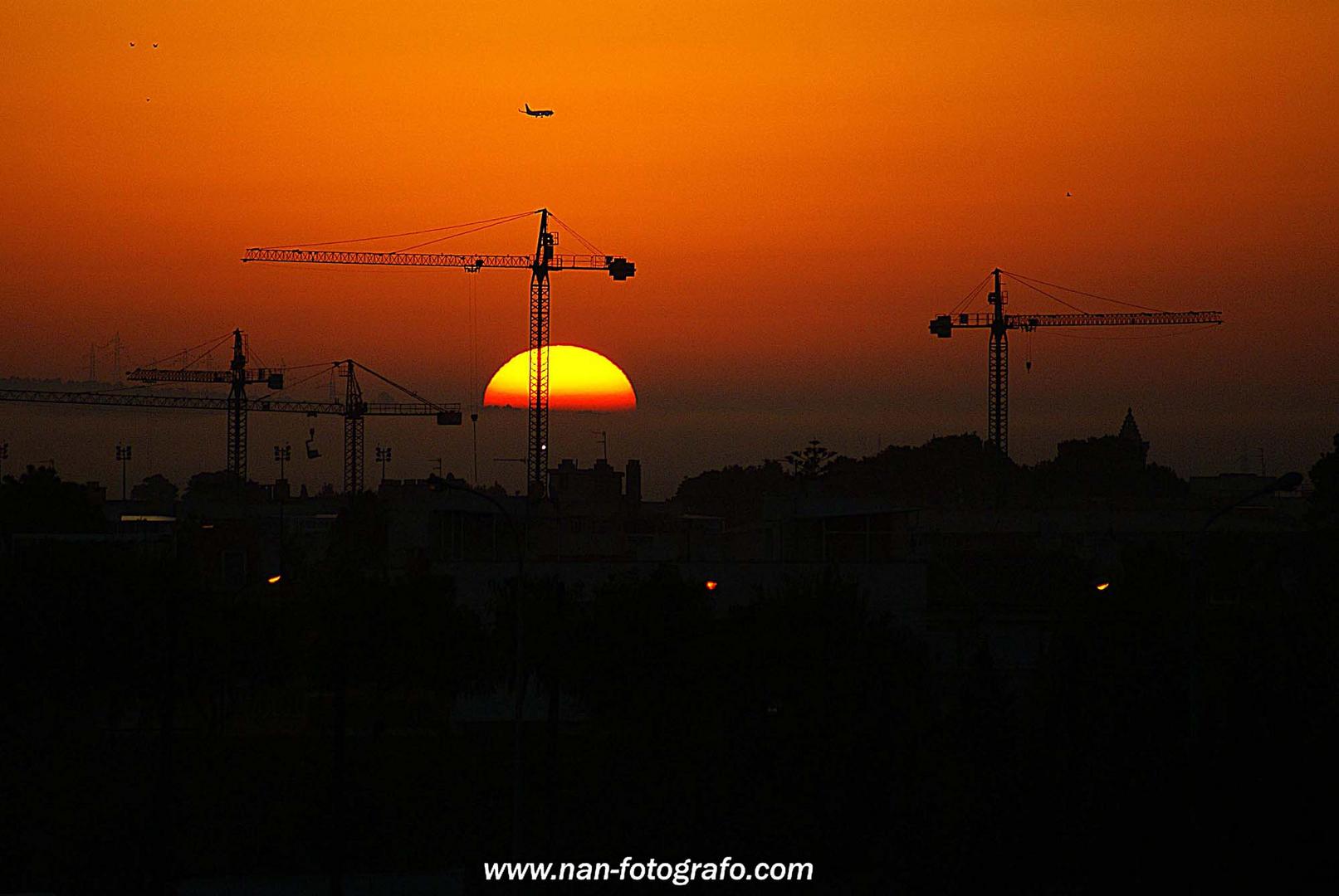 Amanecer desde la ciudad