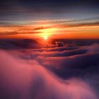 AMANECER DESDE MONTSERRAT CON NUBES Y NIEBLAS. 