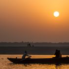 AMANECER EN EL GANGES I