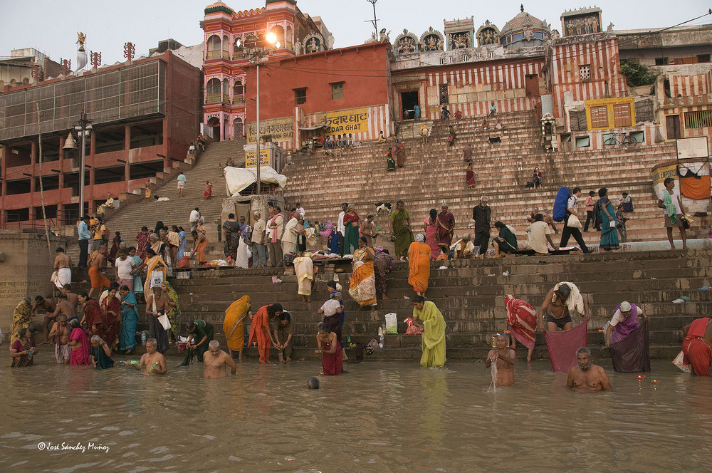 Amanecer en el Ganges II