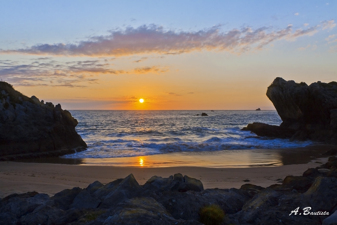 amanecer en isla (cantabria)