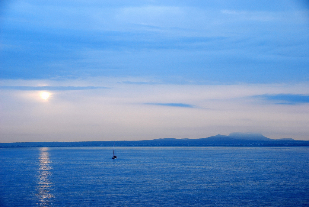 Amanecer en la bahía