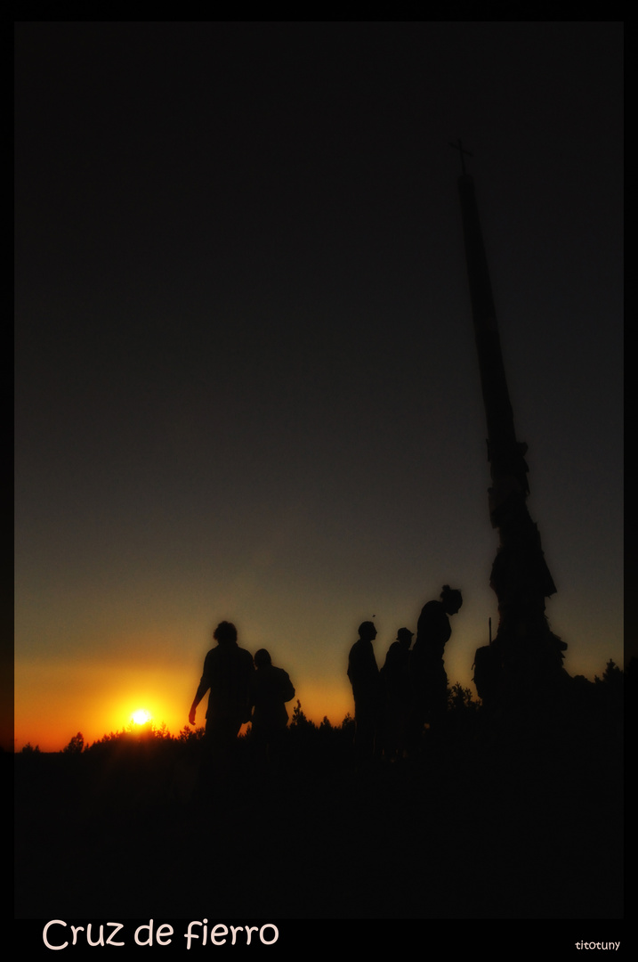 Amanecer en la Cruz de fierro (Foncebadon)