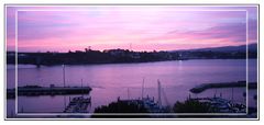 Amanecer en la Ria de Ribadeo (Lugo-Galicia) y Figüeras (Asturias) Panoramica