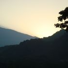 Amanecer en las montañas de Pochuta.