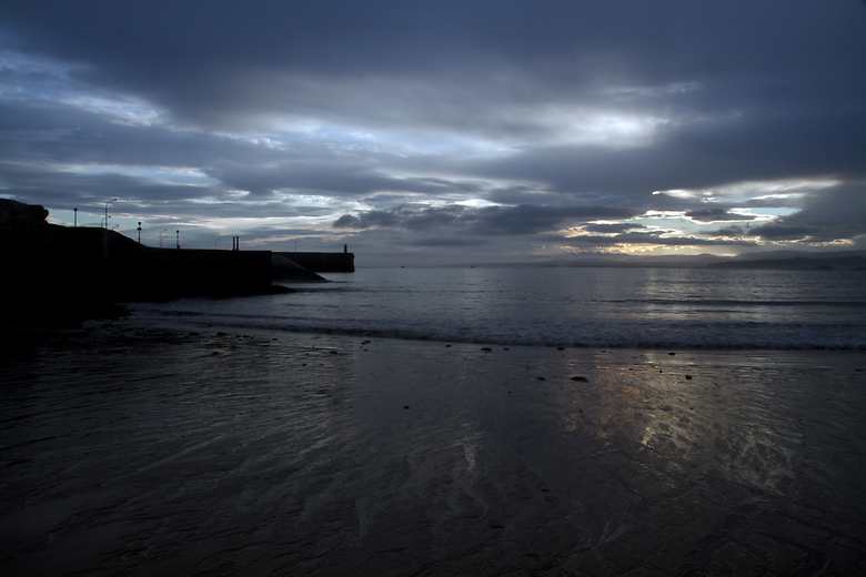 amanecer en playa de luanco