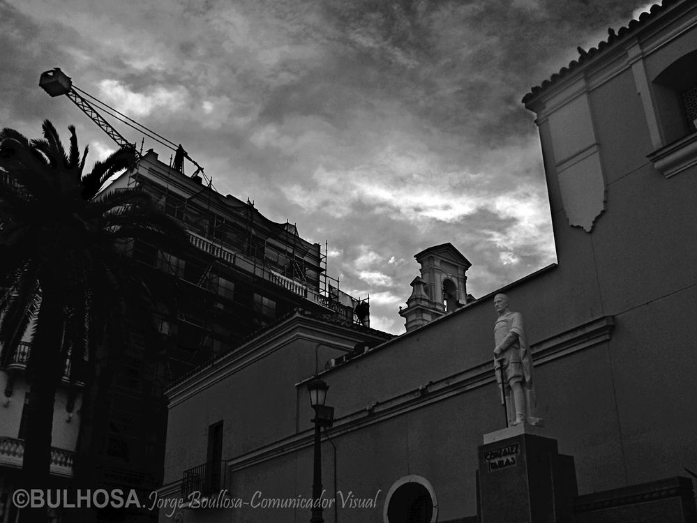 AMANECER GONZALEZ TABLAS de la Serie CEUTA ESPACIOS COMPARTIDOS