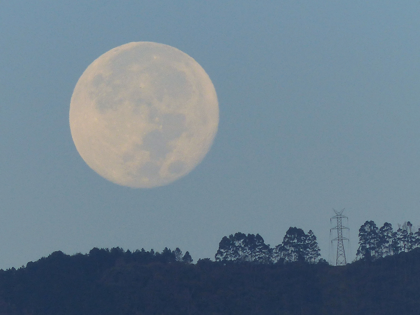 Amanecer-lunar