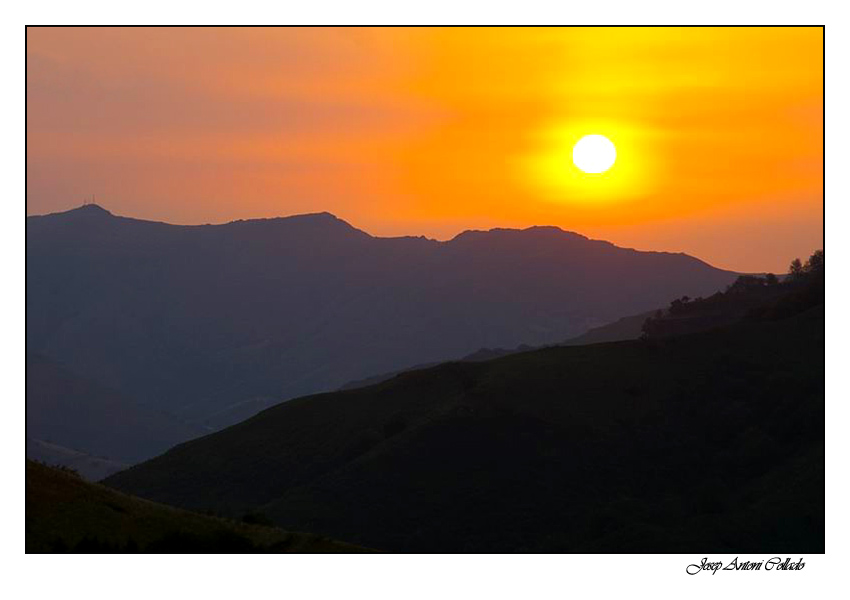 Amaneix als Pirineus - Sunrise at the Pyrenees