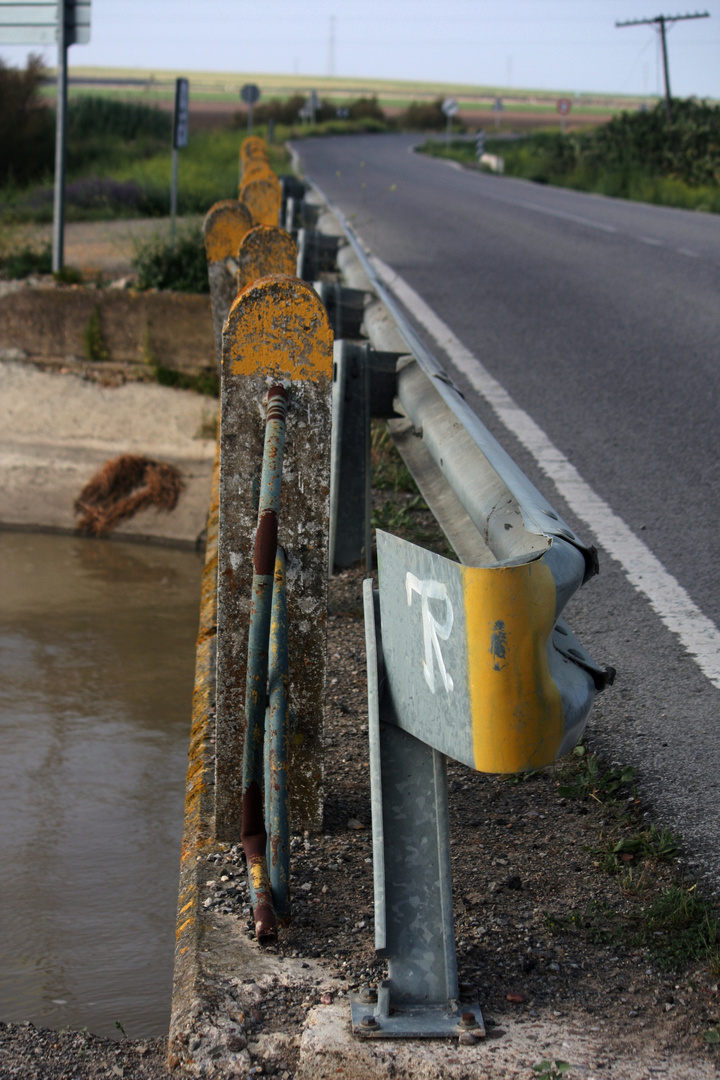 amarillo, aviso de peligro