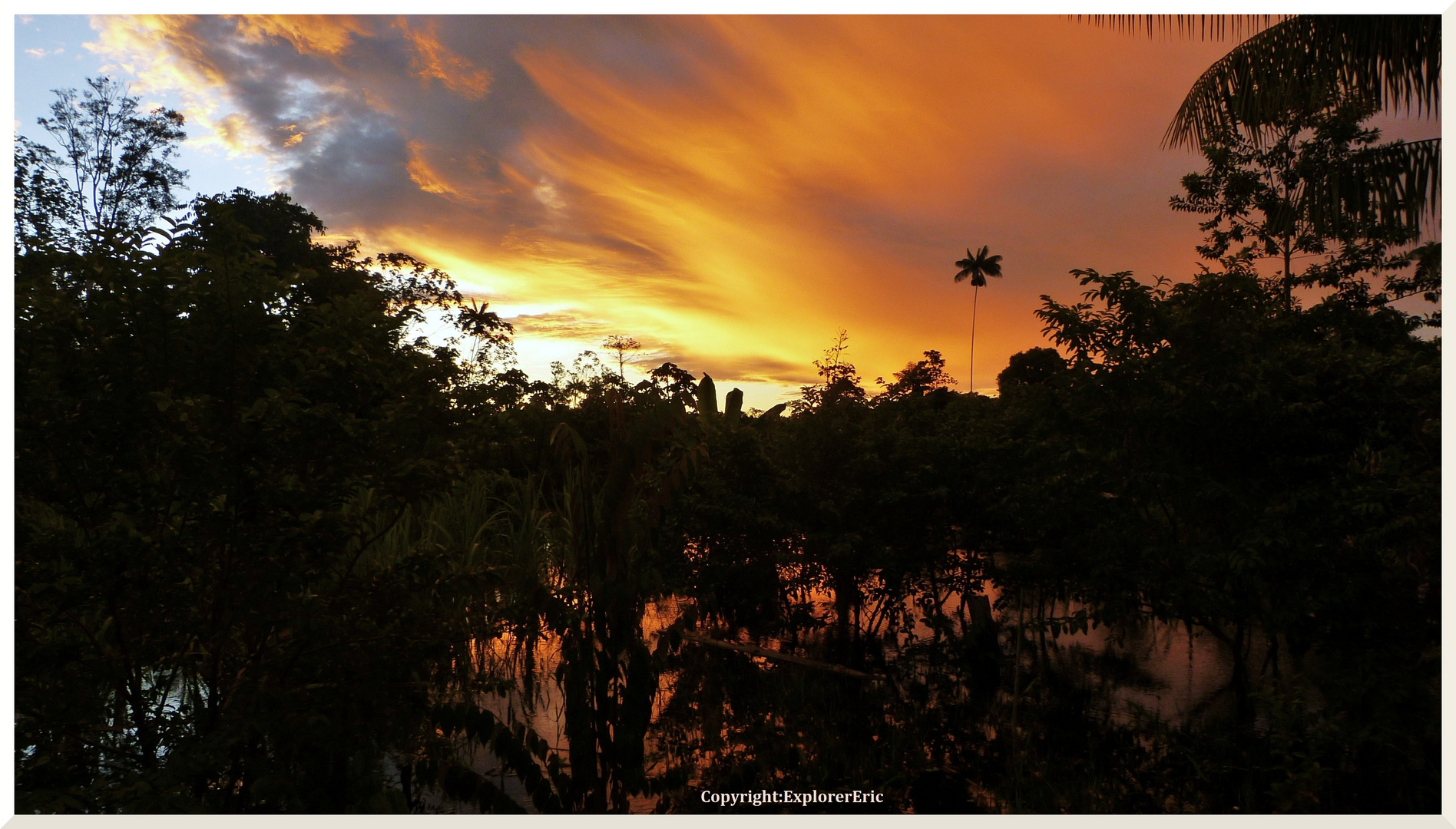 Amazonas 8, traumhafte Sonnenuntergänge