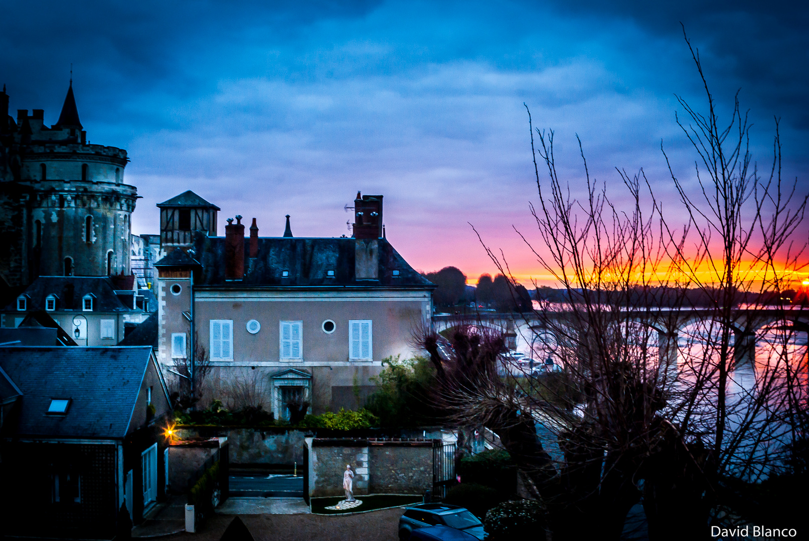 Amboise au crépuscule