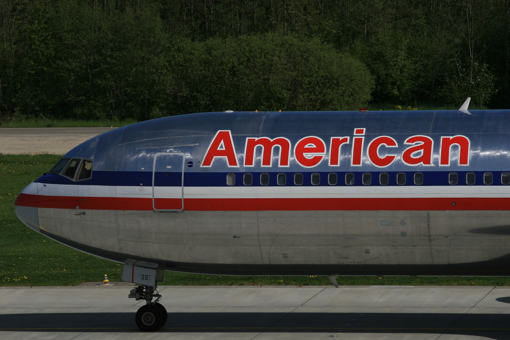 American Airlines - Boeing 767-323(ER)