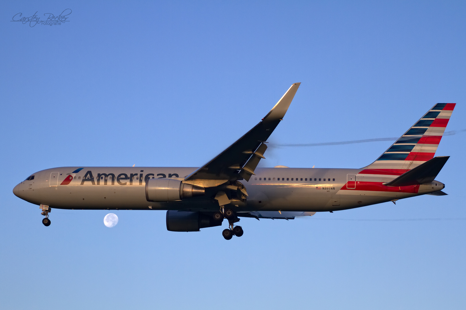  American B767 N397AN