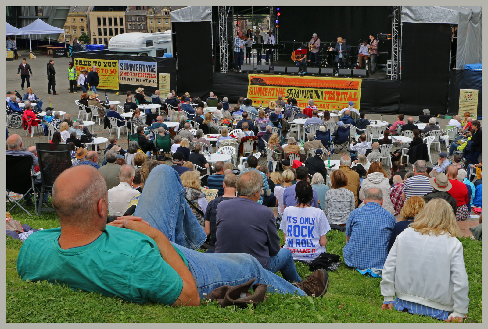 americana festival crowd 15