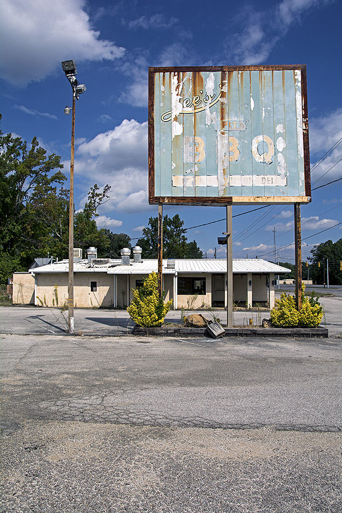 Americana: Lee's BBQ