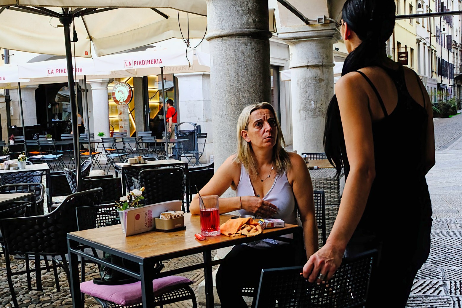 amiche Foto & Bild streetfotografie mit menschen, streetlife, street