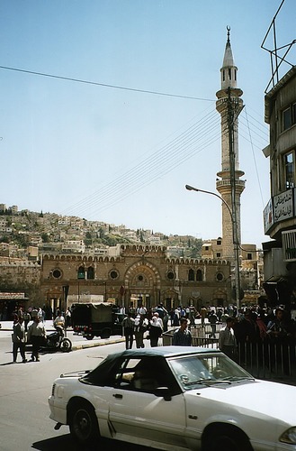 Amman, Downtown traffic / mosque