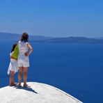 AMMIRANO LA CALDERA DAI TETTI DI OIA