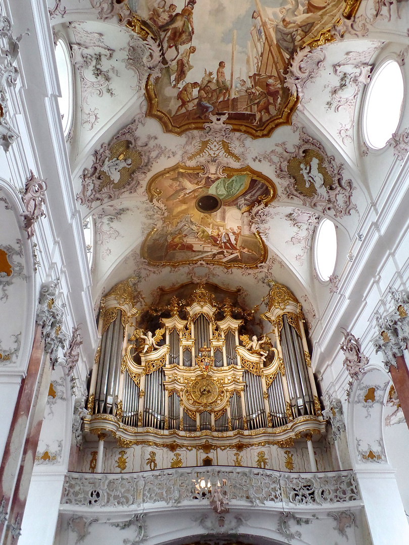 Amorbachs Abtei mit der Stumm-Orgel aus dem 18.Jahrhundert