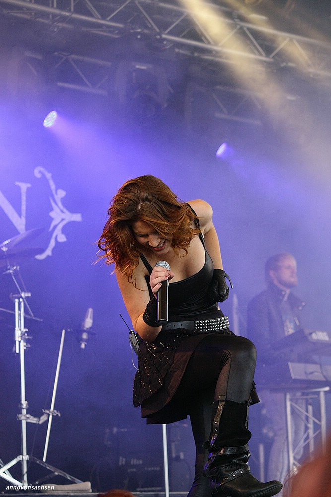 Amphi-2009 / Charlotte Wessels - Delain / 3