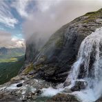 AMPHITHEATER DER BERGE