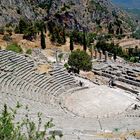 Amphitheater und Apollontempel in Delphi