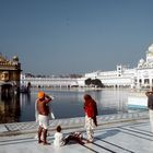 [ … Amritsar - the golden Temple ]