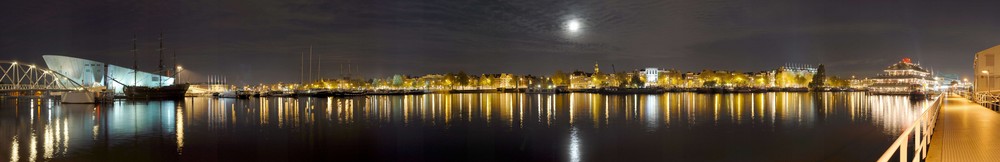 Amsterdam by night