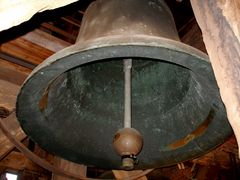 Amsterdam: die Glocke im Turm mit Abriebflecken durch den häufigen Klöppelaufschlag