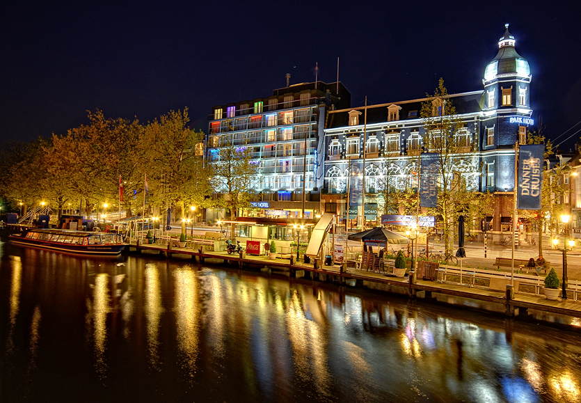 AMSTERDAM - Diner Cruise & Parkhotel