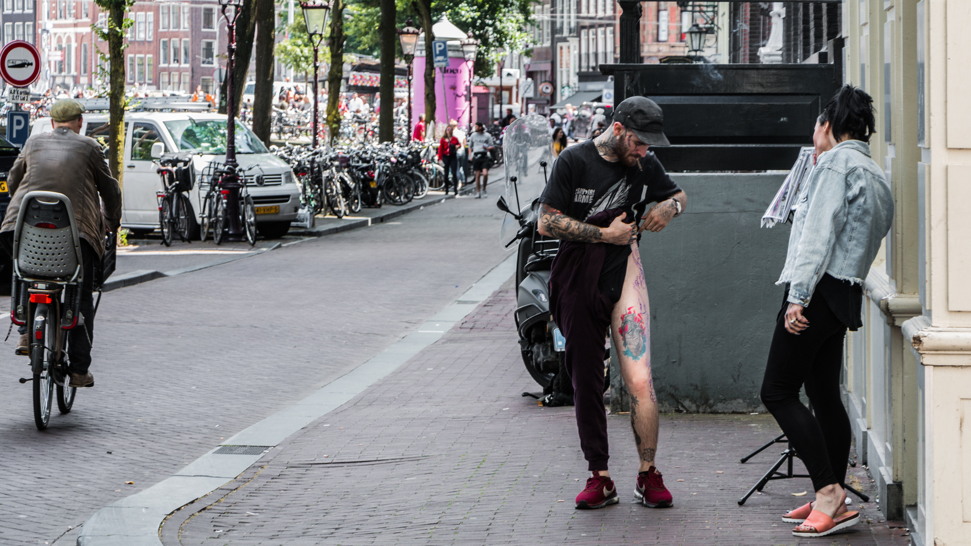 Amsterdam  -  Frisch tätowiert  